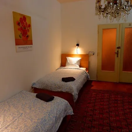 Udolni červený Kostel * Brno