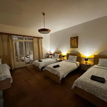 Udolni červený Kostel Apartment
