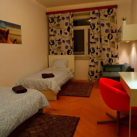 Apartment Udolni červený Kostel *
