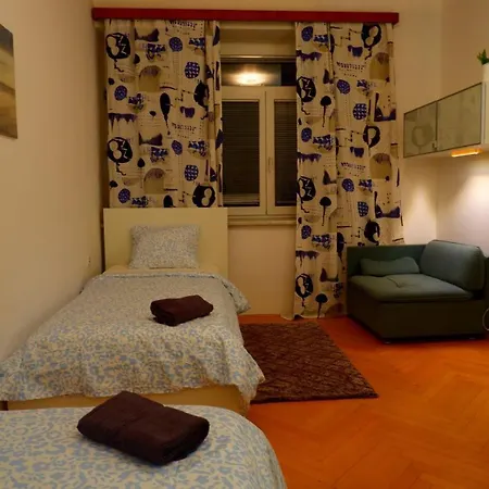 Udolni červený Kostel * Brno